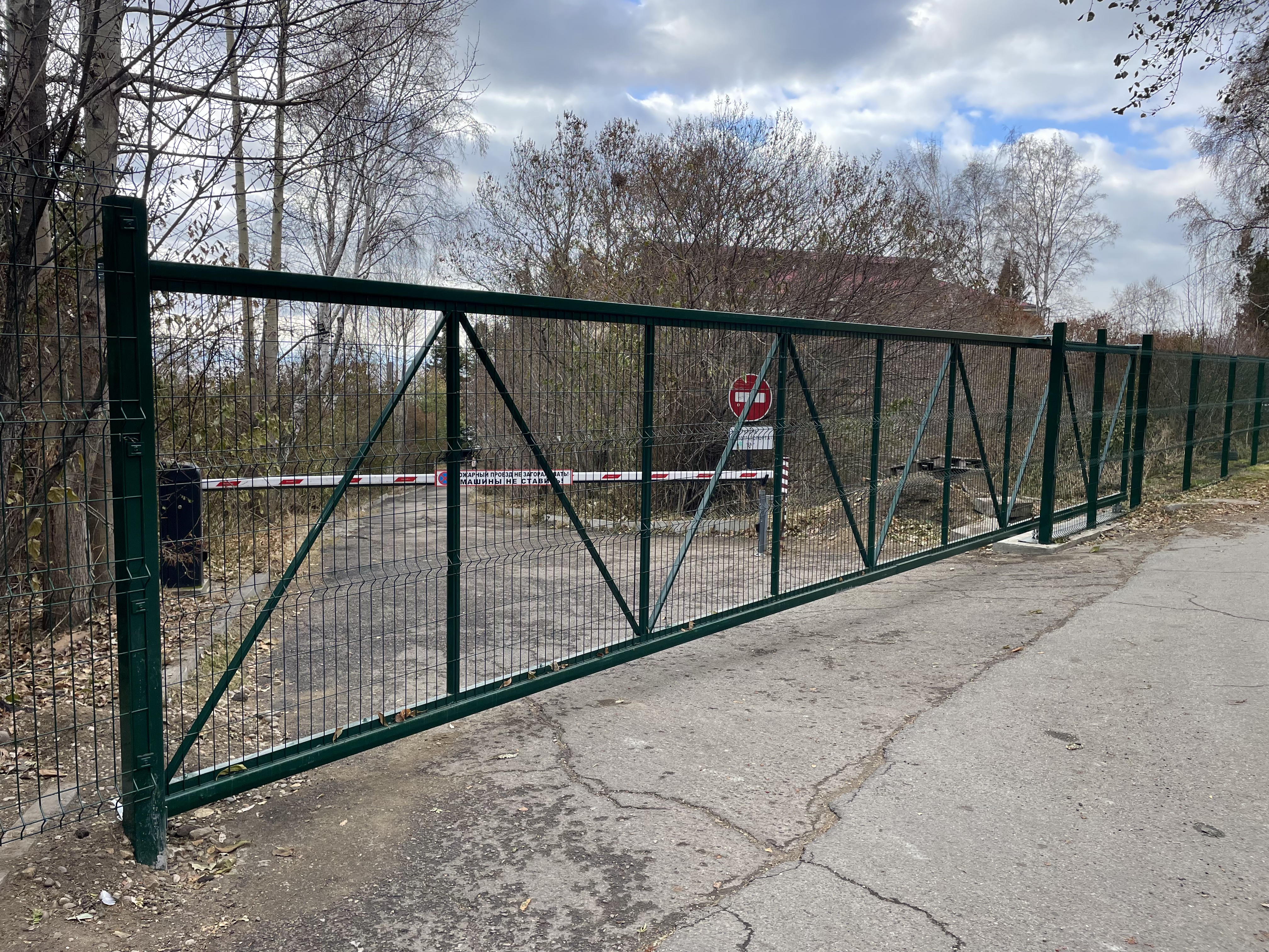 Откатные ворота Байкальскому Музею